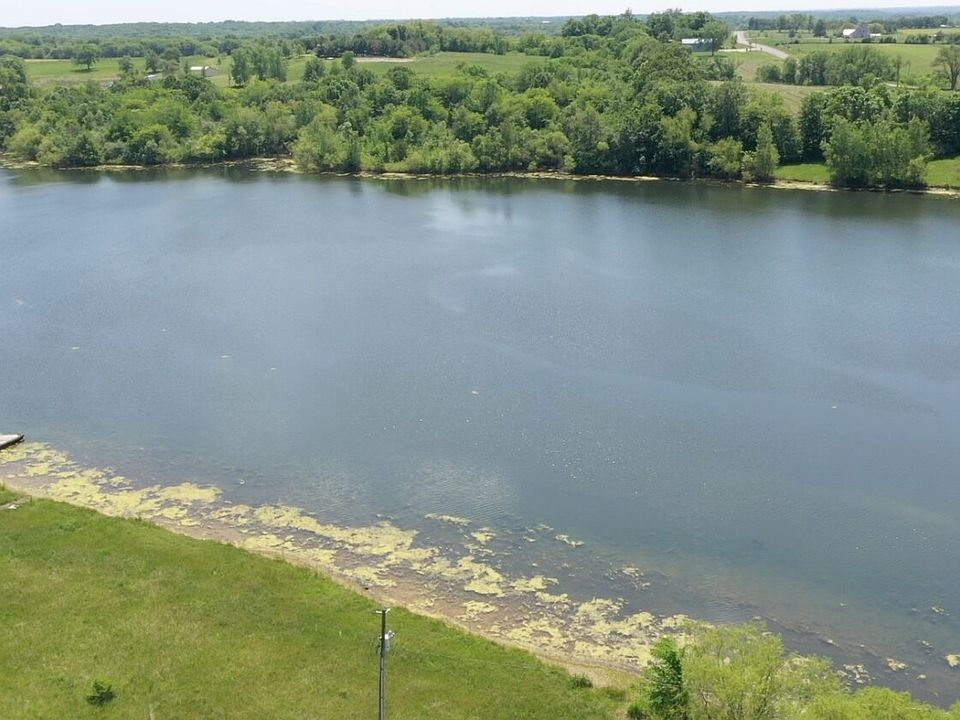 Lee Lake - 35 acre fresh water recreational lake