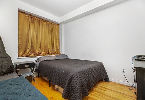 5th image of 2117 3rd Ave Floor 2