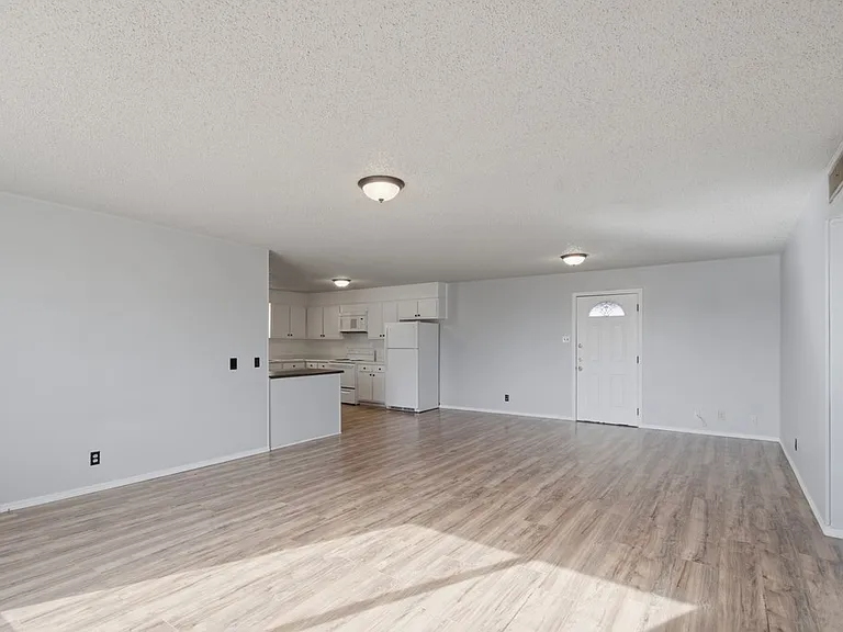 4401 S County Road 1131 — Photo 4