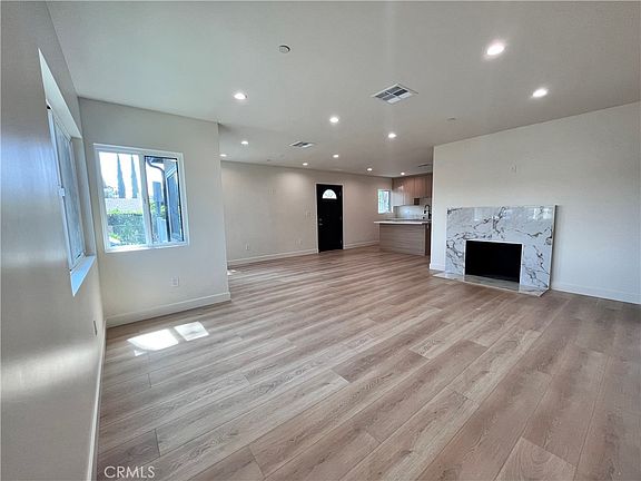 4th image of 6305 Carpenter Ave
