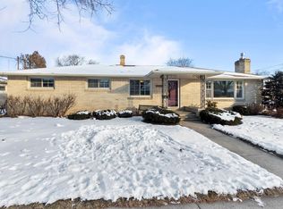 856 Harding St, Menasha, WI 54952