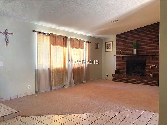 4th image of 1813 Henson Ln