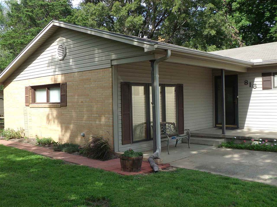 1st image of 816 N 9th St
