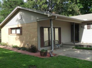 816 N 9th St, Arkansas City, KS 67005