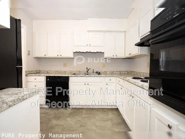 772 Rogers Way SW — Photo 8