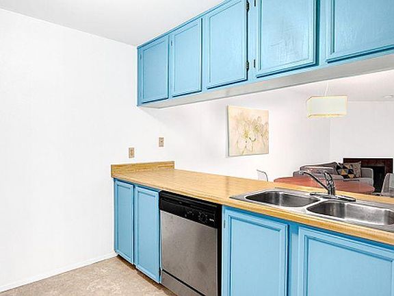 5th image of 10501 8th Ave NE APT 327