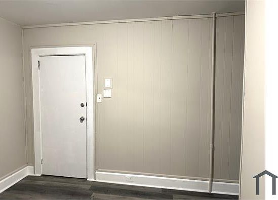 4th image of 425 Highland Ave #A