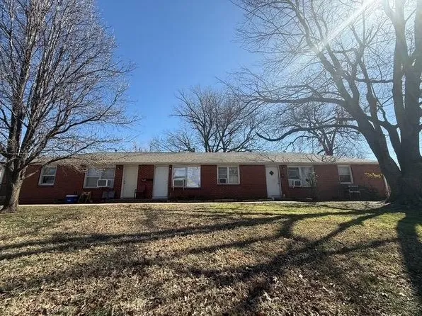 609 W 10th St, Newkirk, OK 74647