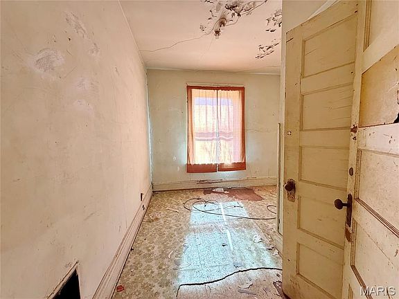 5th image of 4753 Maffitt Ave