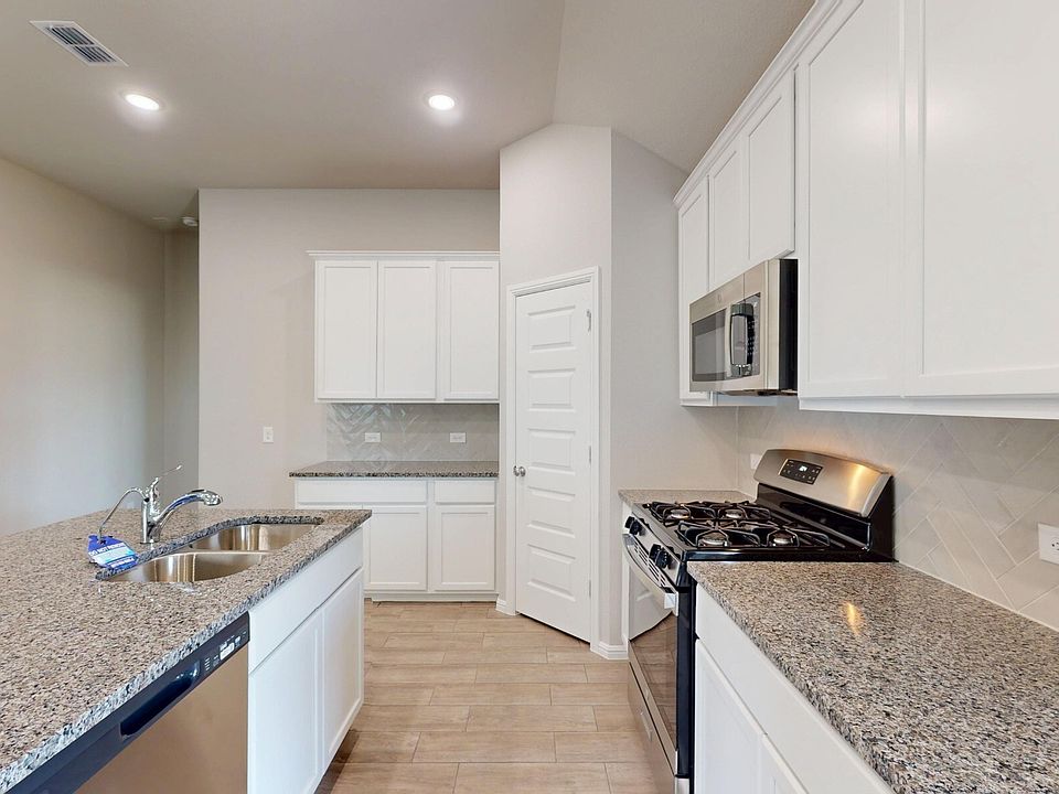 3909 Yarrow Dr, Argyle, TX 76226 | Zillow