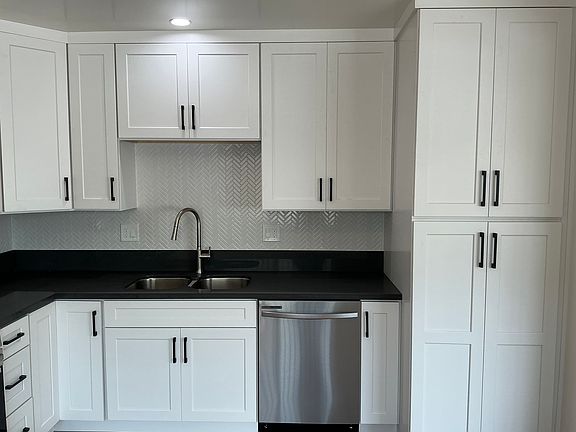 2nd image of 20518 S Western Ave