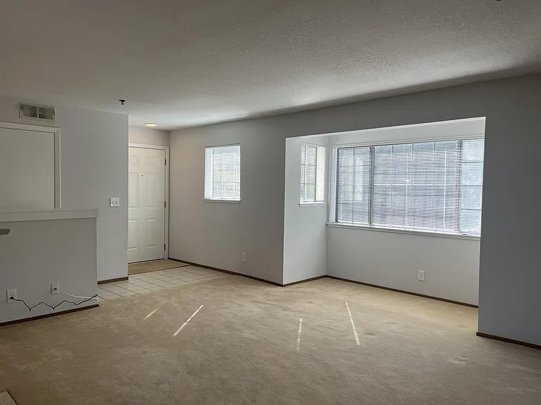 190 Redhawk Rd #1 — Photo 3