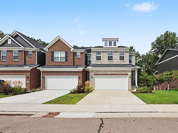 2nd image of 692 Peppermint Dr