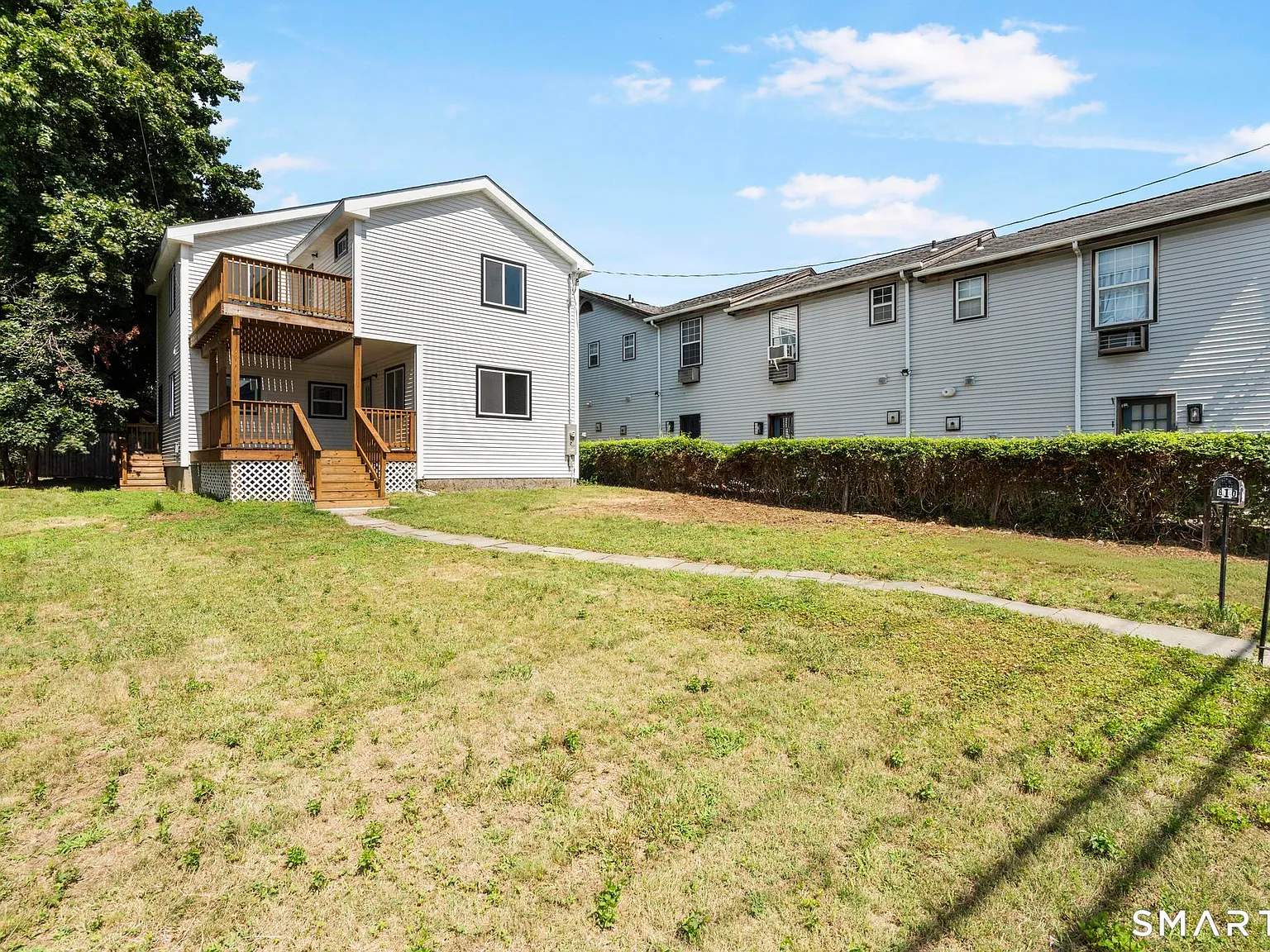 3 bed, 2.5 bath, 1885 sqft, $3,995 — Photo 3