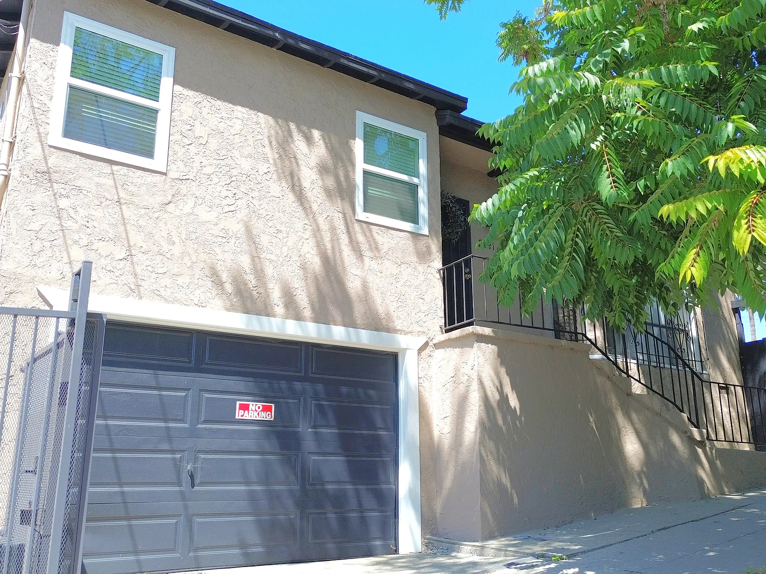 2 bed, 2.5 bath, 1282 sqft, $3,200 — Photo 1