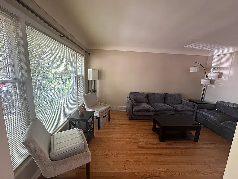 214 N Connecticut Ave — Photo 15