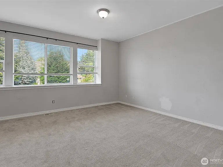 6735 Montevista Dr SE — Photo 18