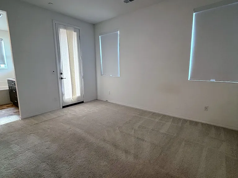 15119 Horizon St #2 — Photo 7