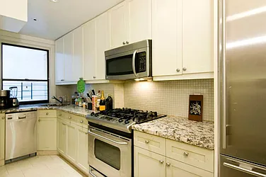 Rented by Level Group