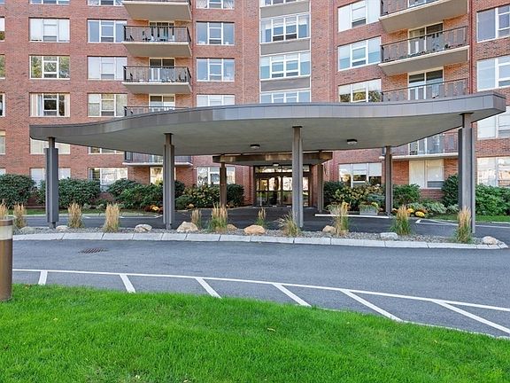 2nd image of 280 Boylston St APT 203
