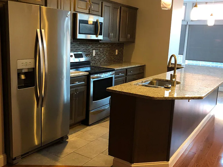 408 Spruce St #2 — Photo 9