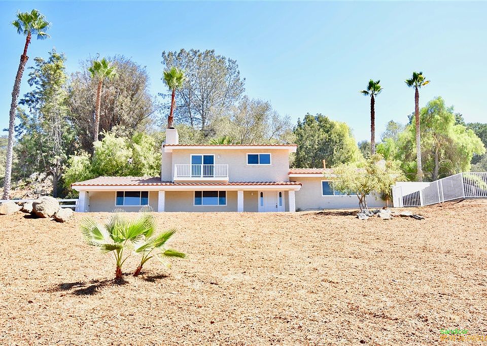 1st image of 1228 Country Club Dr