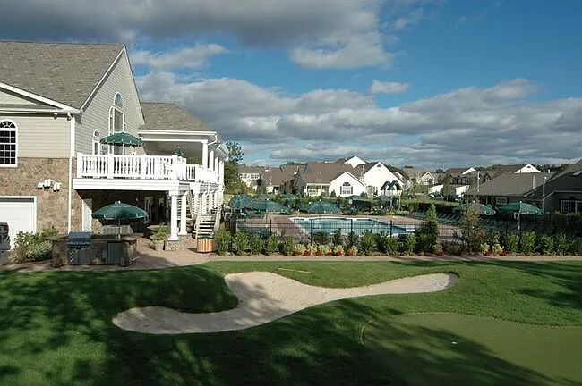 Fairfield Knolls North At Port Jefferson — Photo 2