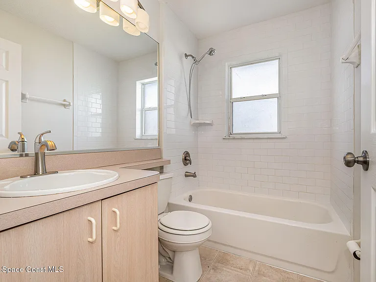 1198 Kenmore St NW — Photo 21