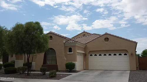 2417 E Iris Dr Photo 1