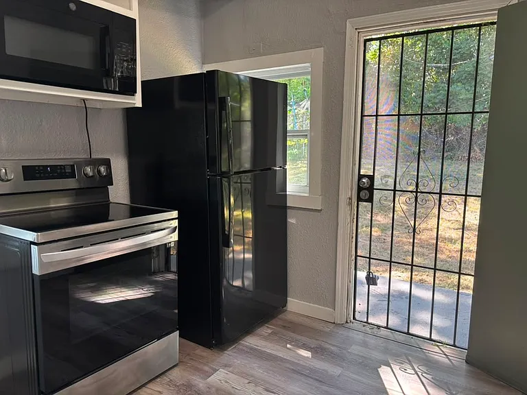 5022 Park Ave — Photo 7