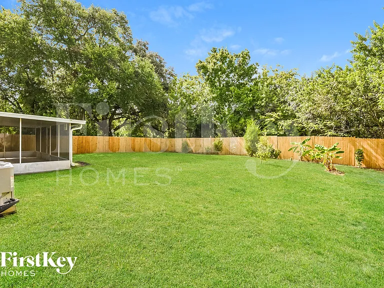 6363 Brack St — Photo 14