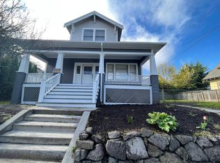 826 NE Roselawn St, Portland, OR 97211