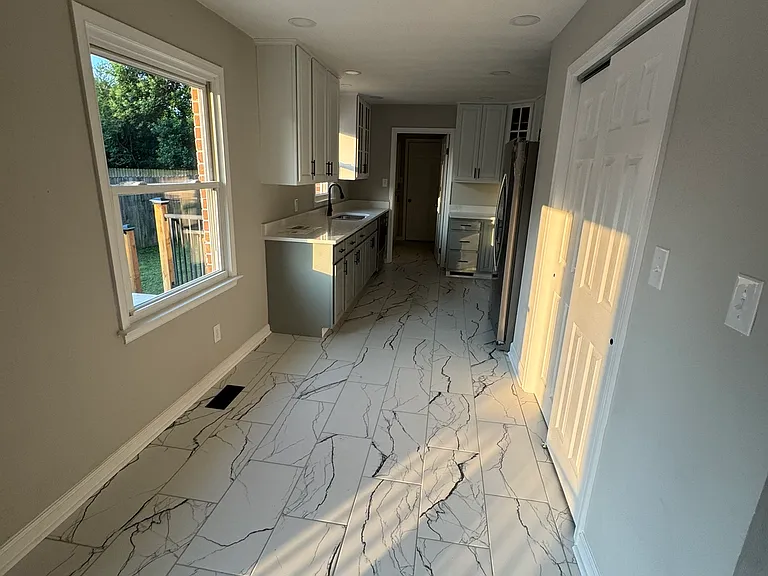 816 Moffat Ln — Photo 14