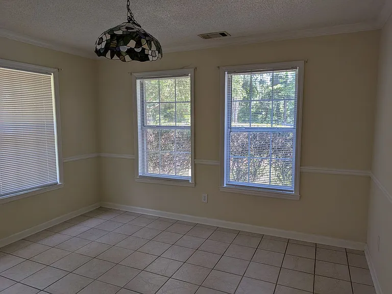 9514 Society Hill Rd — Photo 5