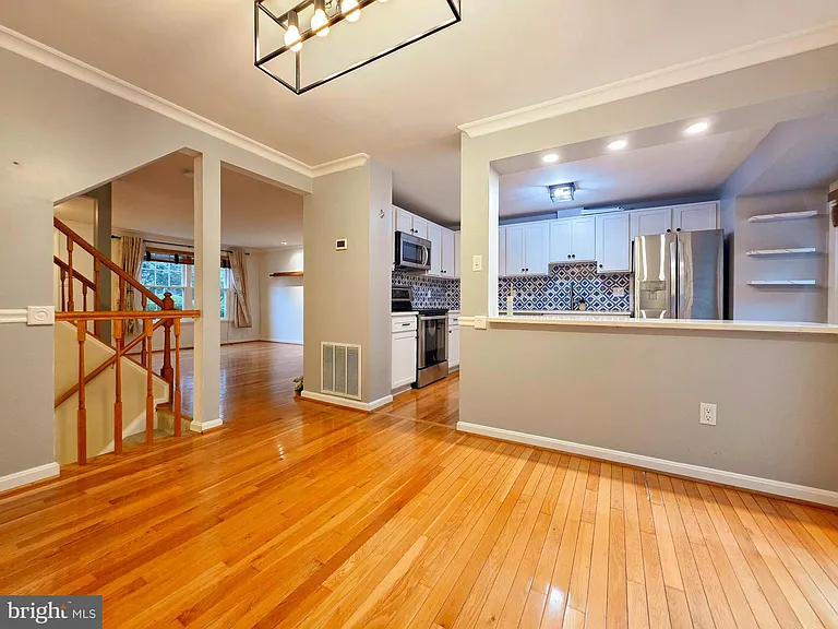 6605 Rockleigh Way — Photo 5