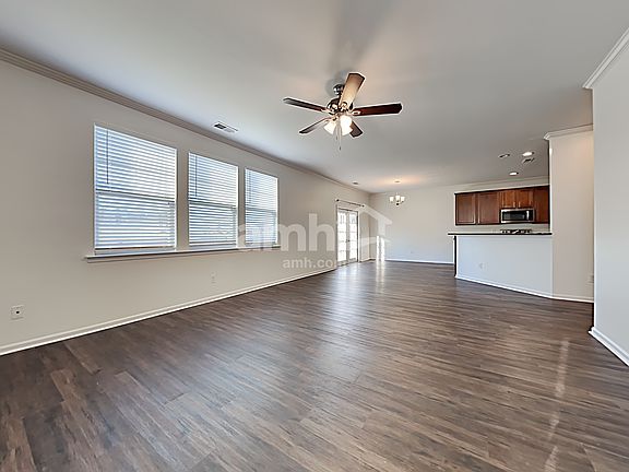 4th image of 327 Sanctuary Park Dr