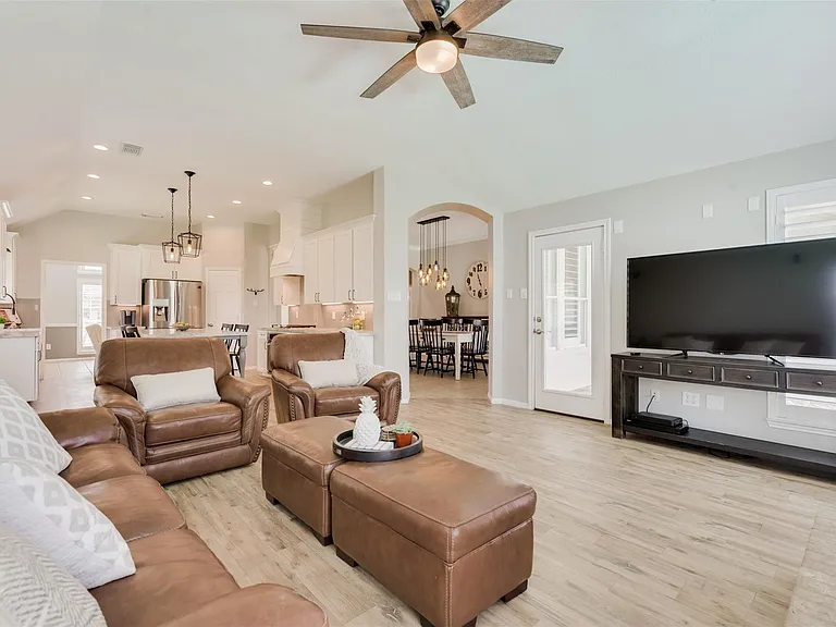 13807 Halpren Falls Cir — Photo 14
