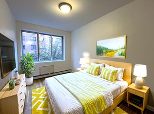 424 E 10th St APT 5C, New York, NY 10009