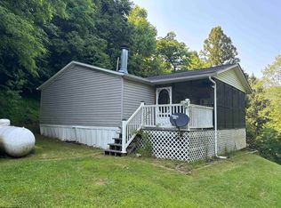 1375 Clemtown Rd, Moatsville, WV 26405