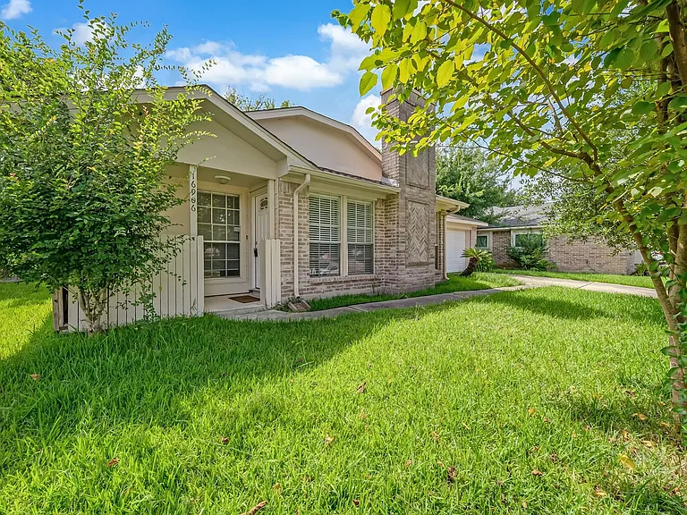 16906 Canary St — Photo 25