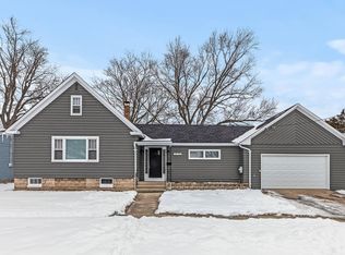 219 E Ottawa St, Sycamore, IL 60178