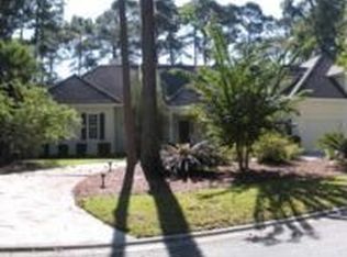 10 Springpine Ln, Savannah, GA 31411