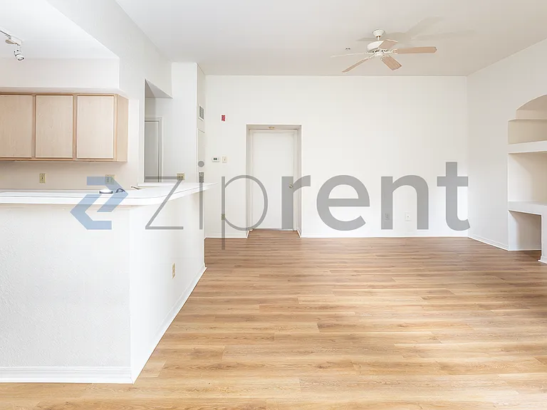 7270 W Pointe Dr #931 — Photo 3