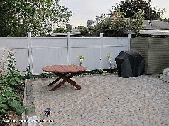2nd image of 347 Jewett Ave