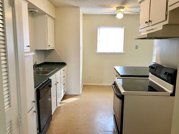 4th image of 1624 E 50th St