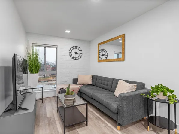 University Square Apartments