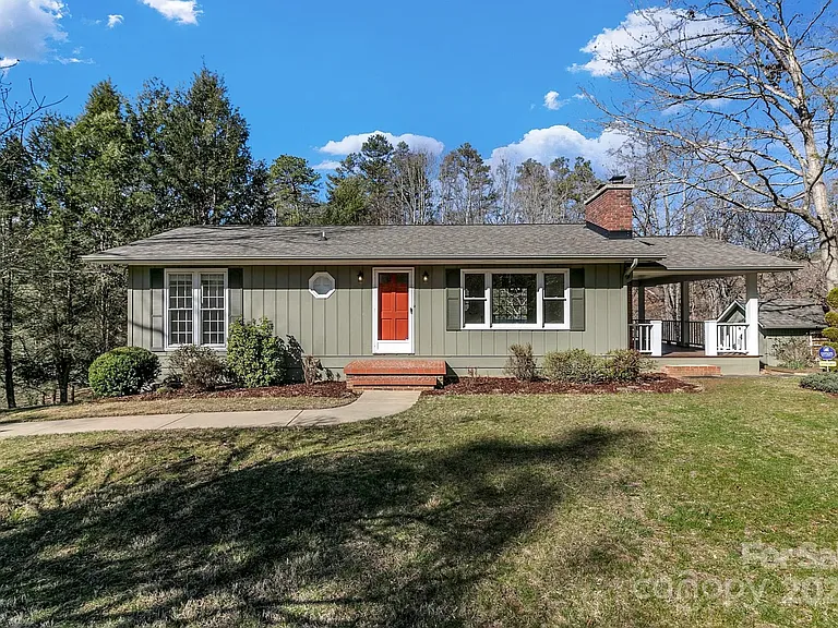 1085 Jenkins Valley Rd — Photo 1