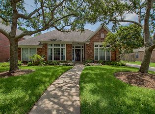 1921 Lauren Lake Dr, League City, TX 77573