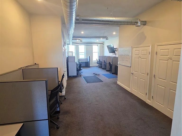 807-13 N Salina St #809A — Photo 3