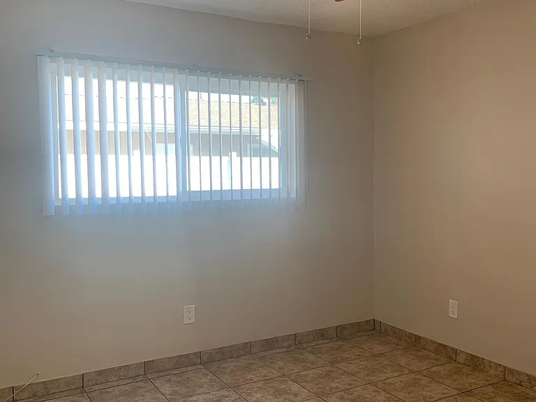 1401 S Gilbert St #6 — Photo 7
